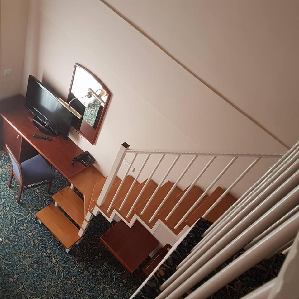 Hotel Cateski Dvorec Catez ob Savi Eksteriør billede